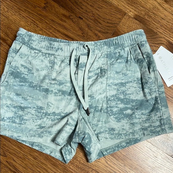Athleta Pants - Athleta shorts New with tags